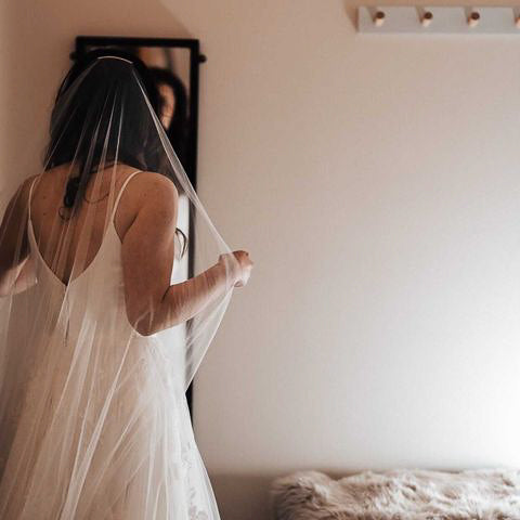 Real Bride | Essense of Australia | Silk Style Barely There Wedding Veil Ilona