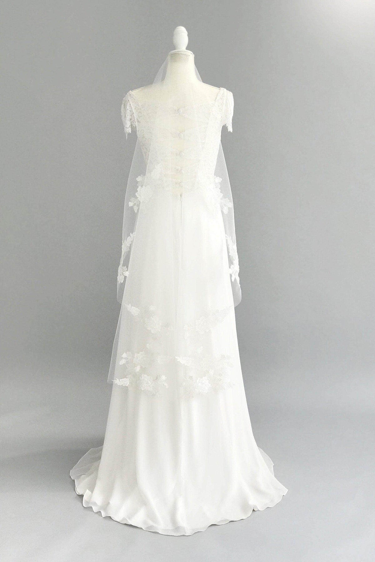 Wedding Veil Lace flower motif train wedding veil - &#39;Amara&#39;