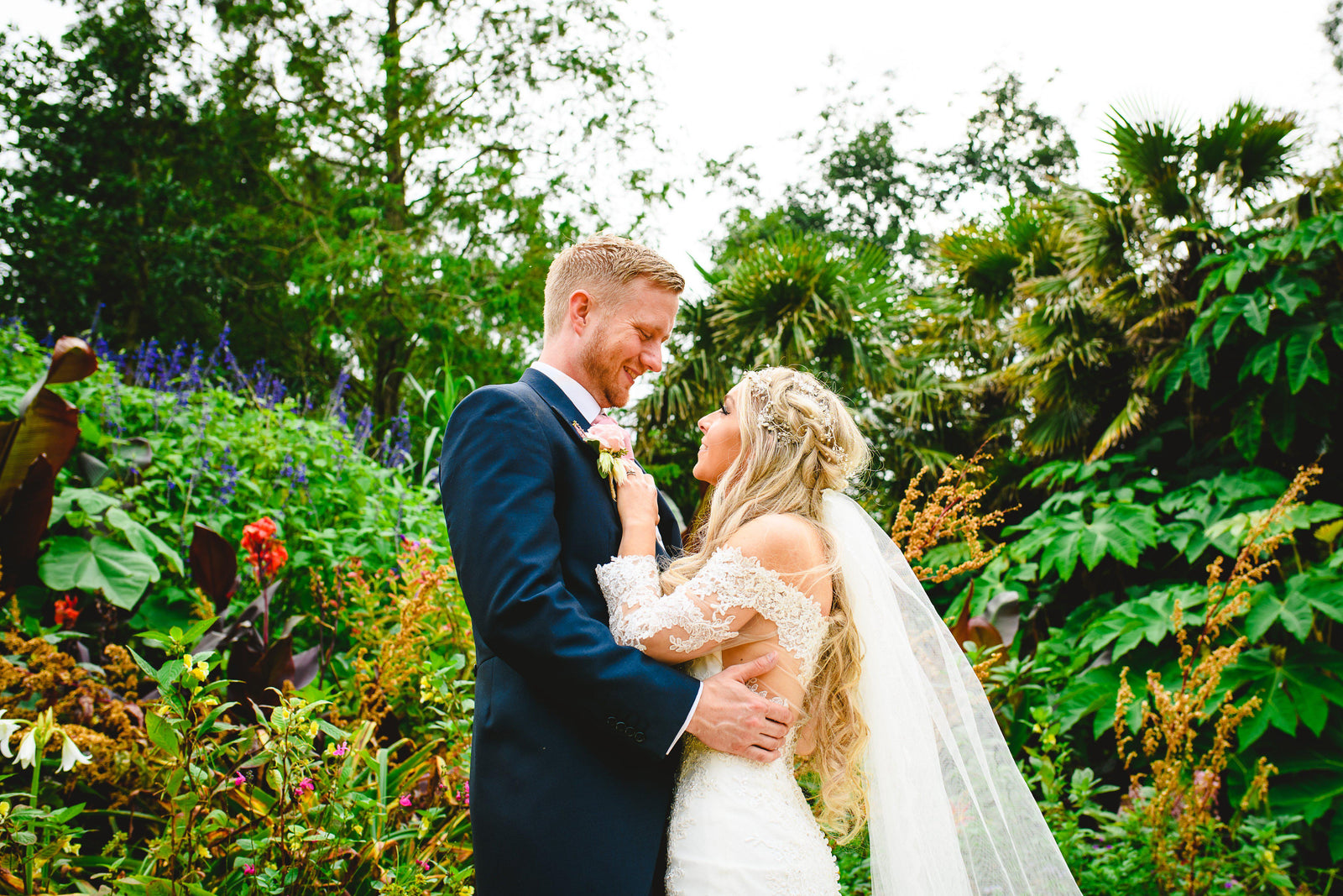 Real Bride | Sophia Tolli Dress | Single Tier Lace Edge Veil Ada