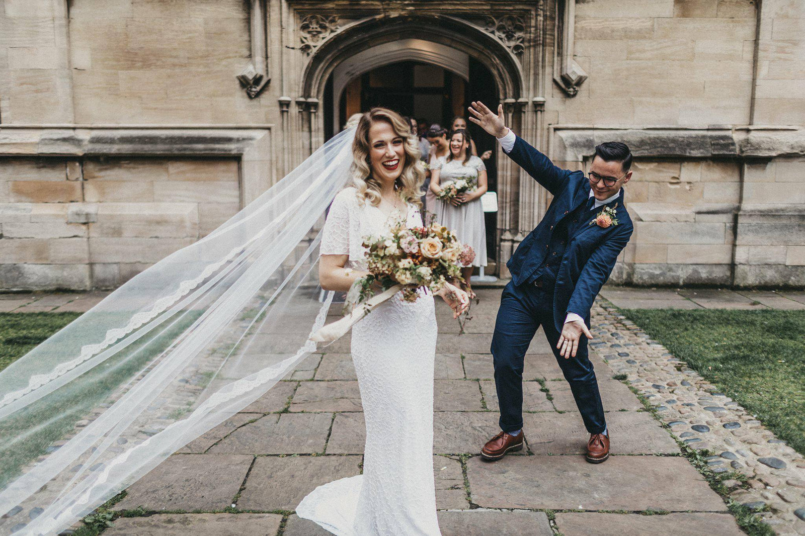 Real Bride | Eliza Jane Howell Dress | Full Lace Edge Wedding Veil Coria