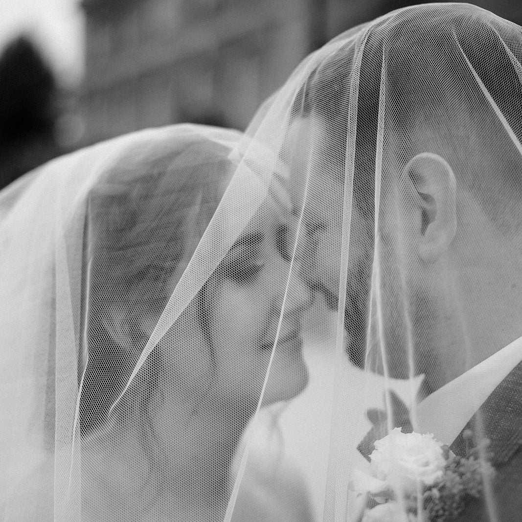 Real Bride | Willowby Watter Gown | Single Tier Cut Edge Silk Style Wedding Veil  'Isabella'