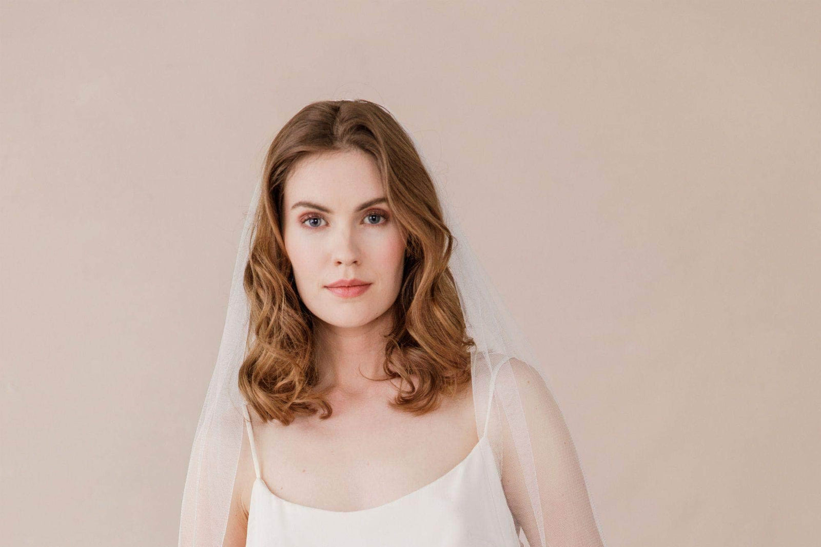 How to Wear a Veil with your Hair Down