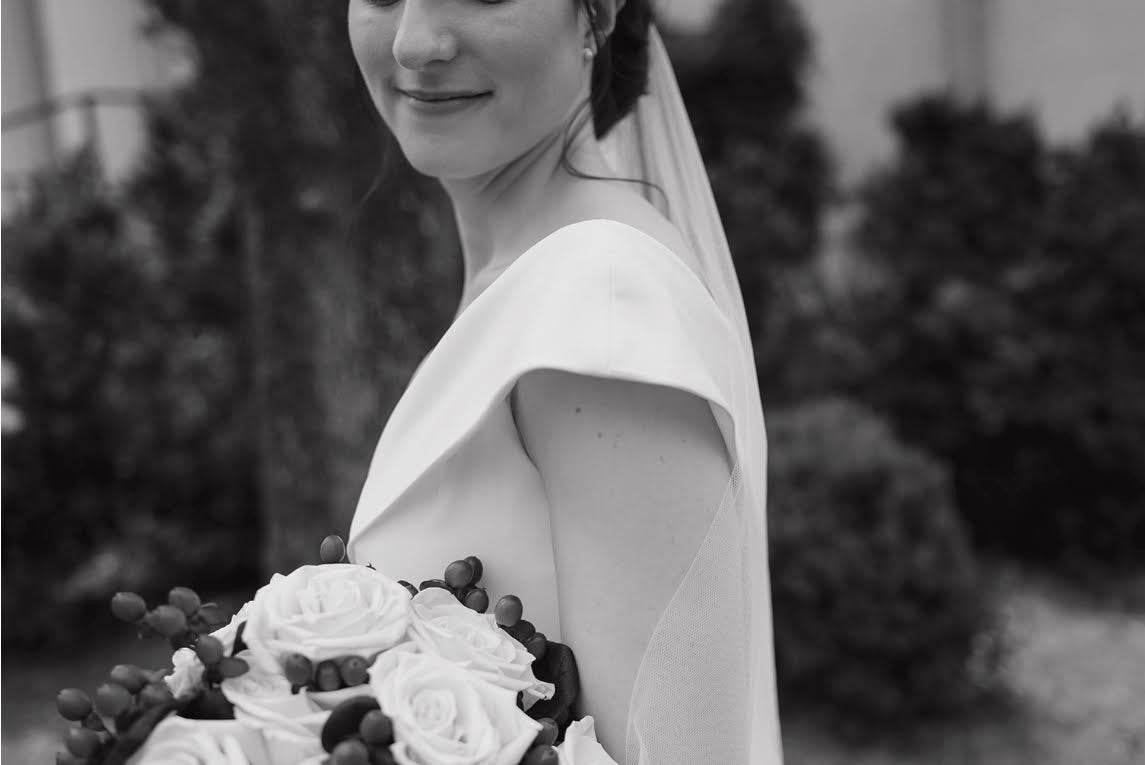 Mallory – A Britten Bride in our ‘Alyce’ Veil
