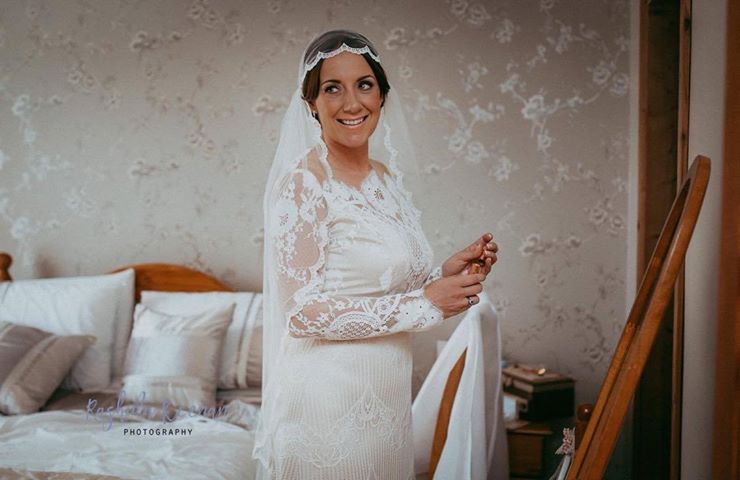 Real Bride | Lace Edge Juliet Cap Veil Edna