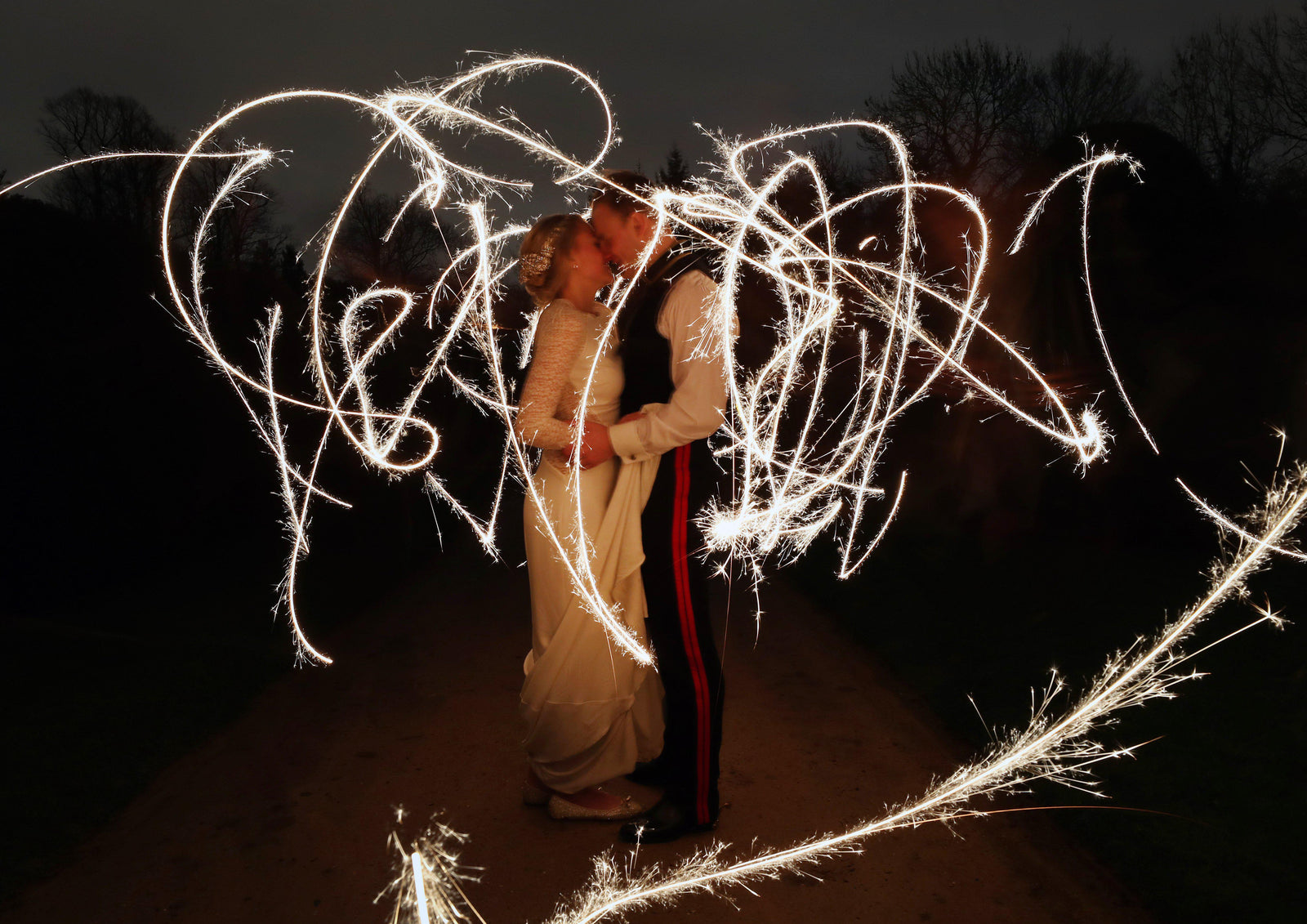 Real Bride | Stella McCartney Dress | Lace Train Veil Poppy