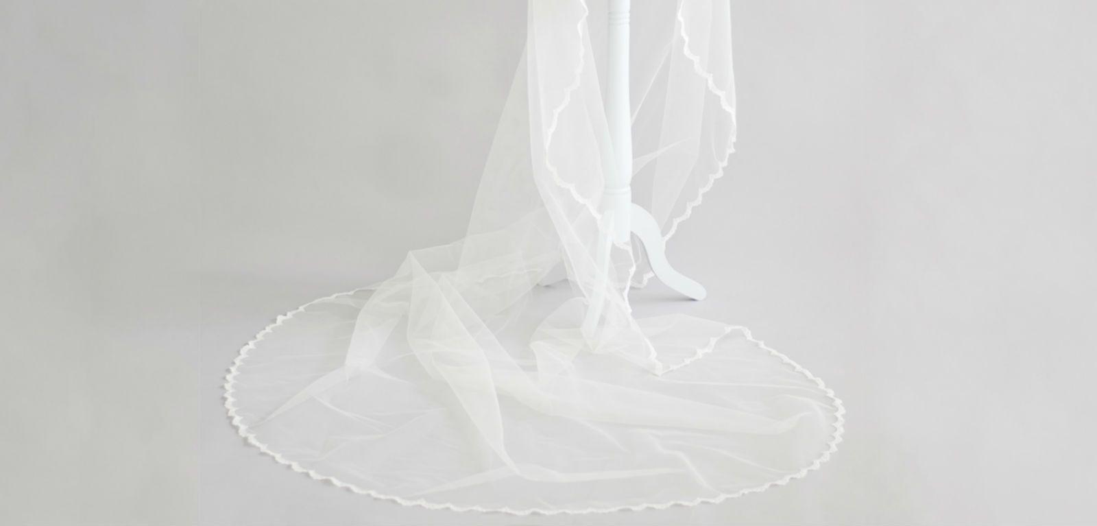 lace edge wedding veil