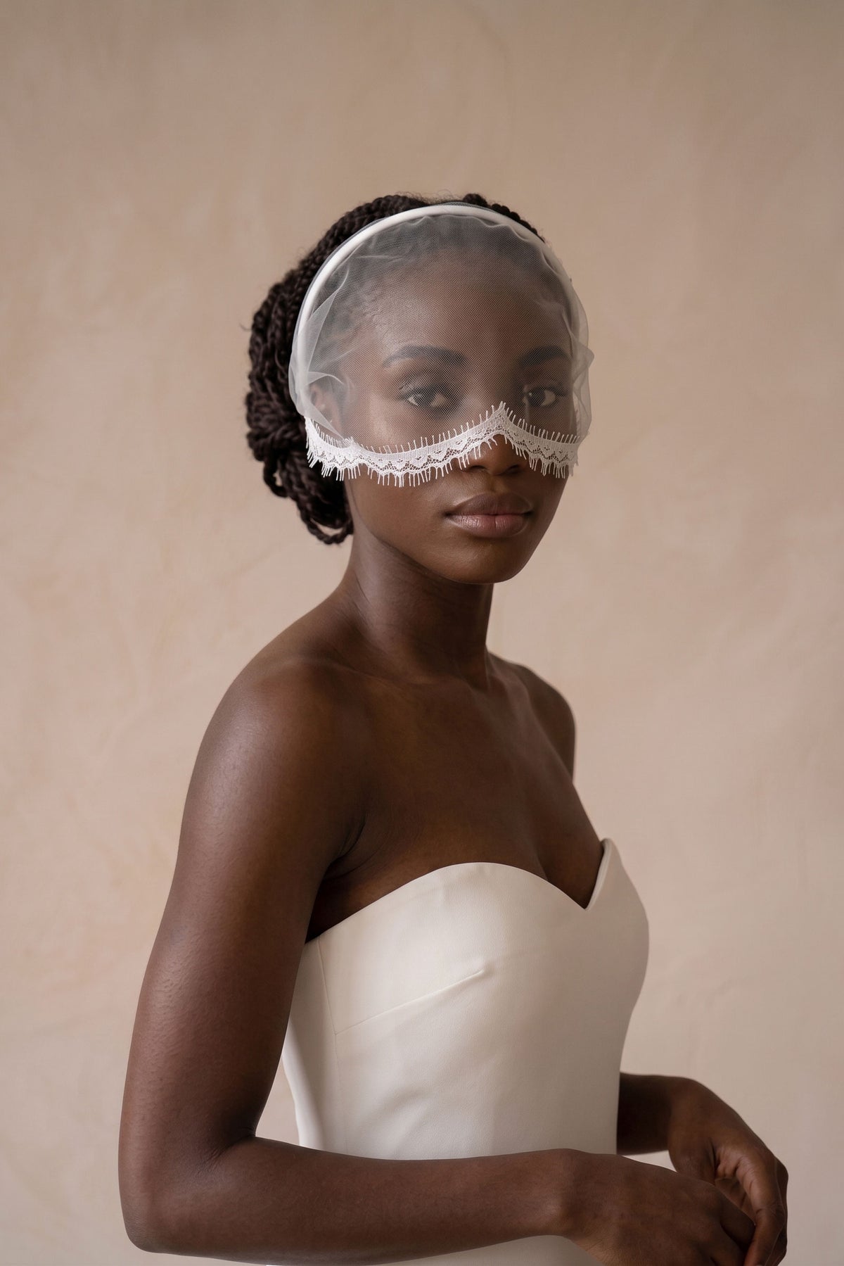 Siena eyelash lace edge on Vita face veil