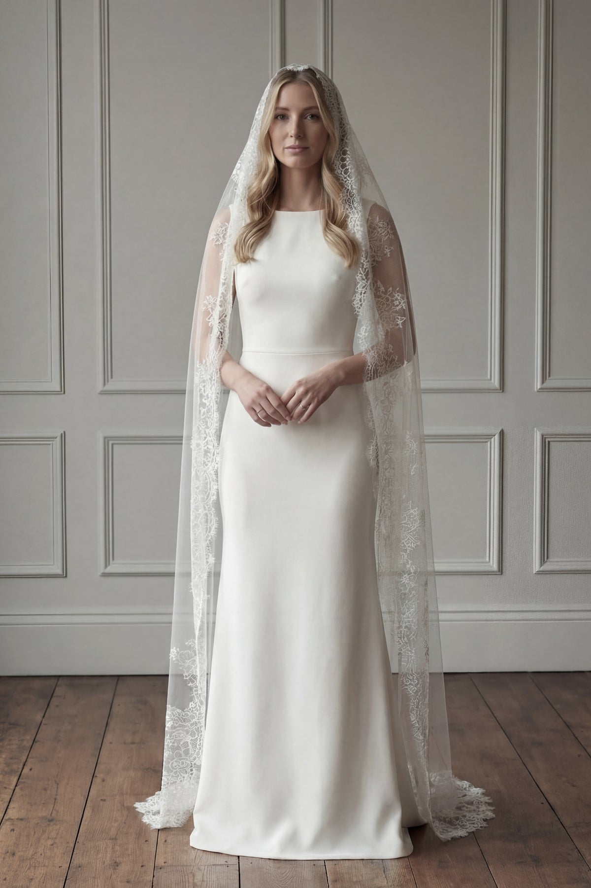 Mantilla lace edge veil with wide delicate lace