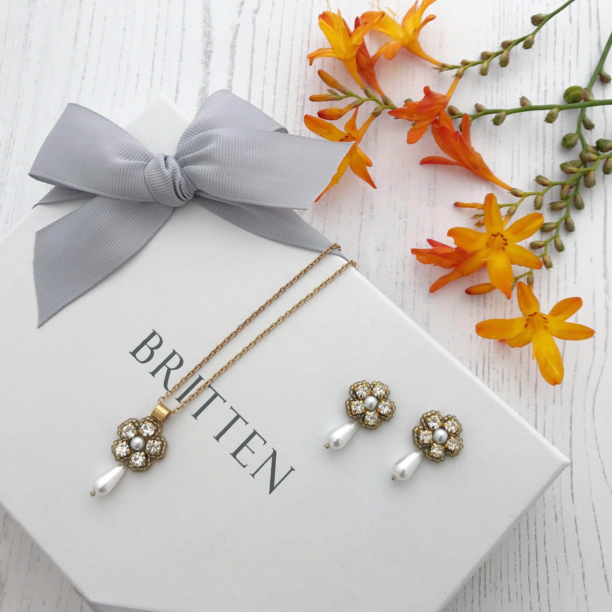 Wedding Earring Gold Gold pearl drop wedding earrings - 'Alexis'