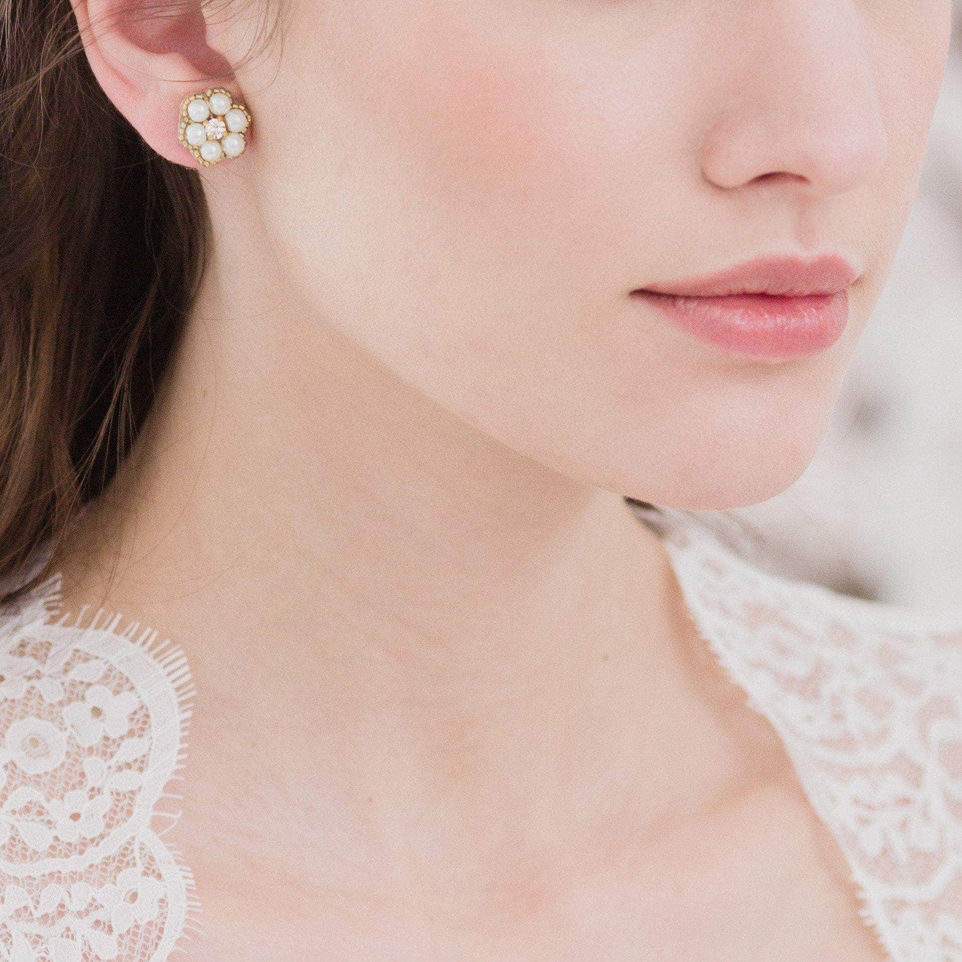 Wedding Earring Silver Flower wedding earrings silver pearl - 'Fleur'