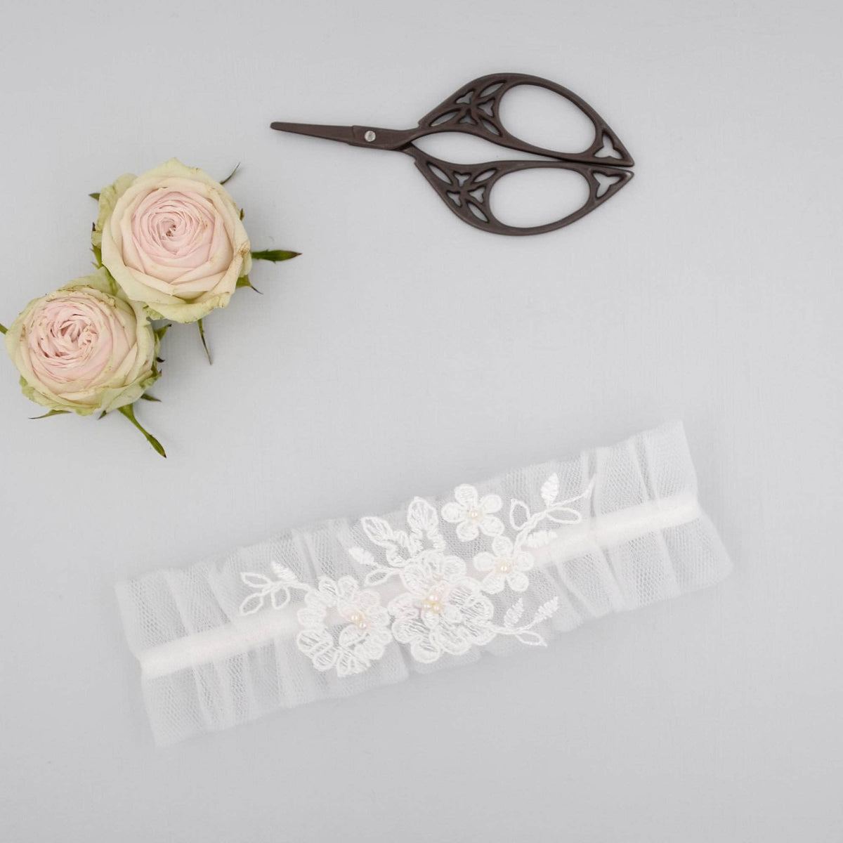 Wedding Garter Off-white tulle wedding garter with delicate lace motif - &#39;Margarette&#39;