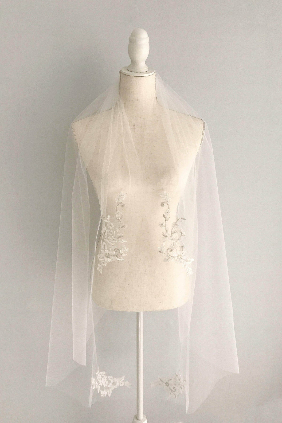 Wedding Veil Lace flower motif wedding veil - &#39;Paisley&#39;
