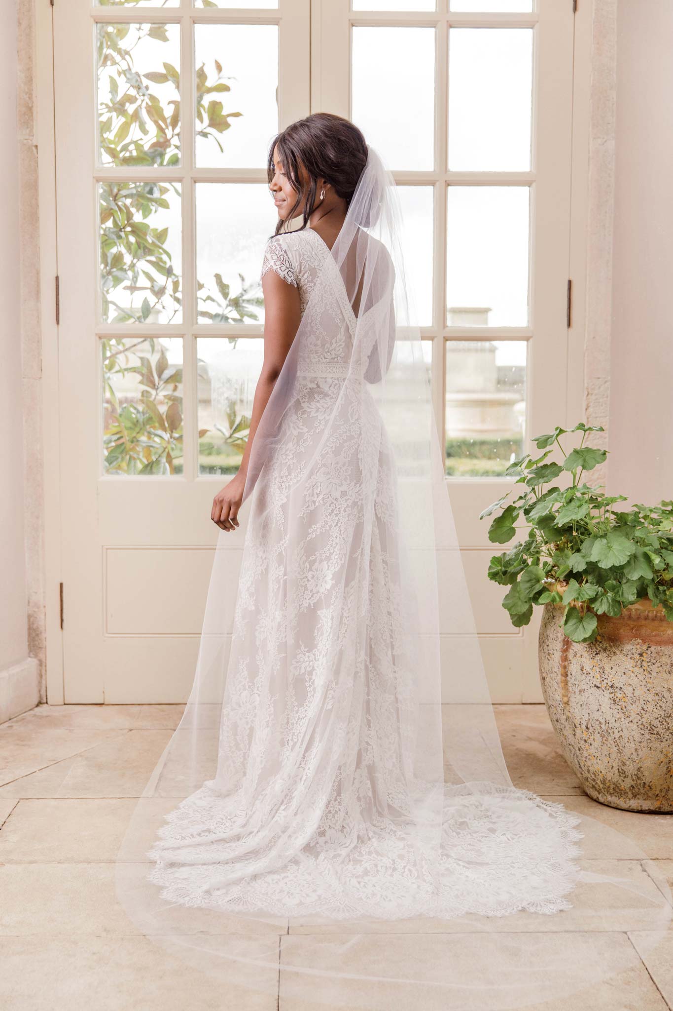 Wedding Veil Narrow single tier cut edge veil - 'Niacae'
