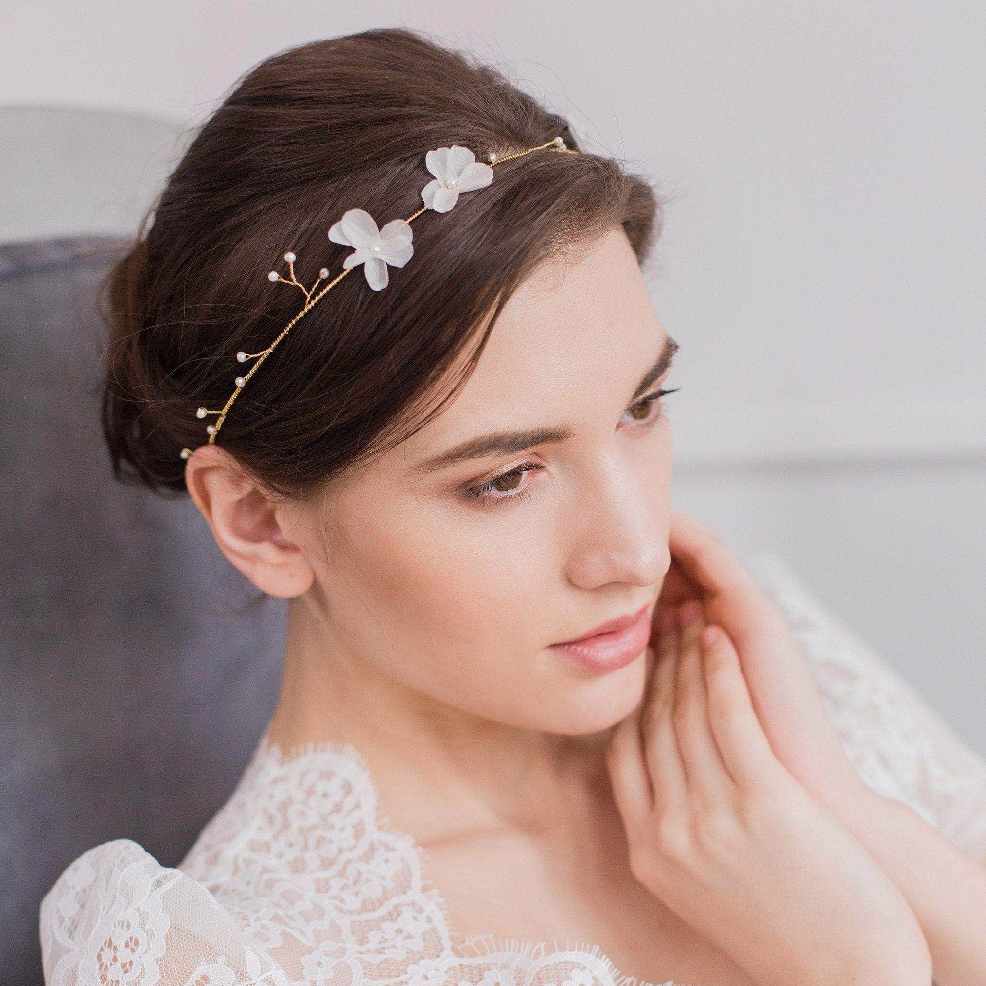 Wedding Hairvine Gold wedding hair vine with pearls and silk flowers - 'Hareré'