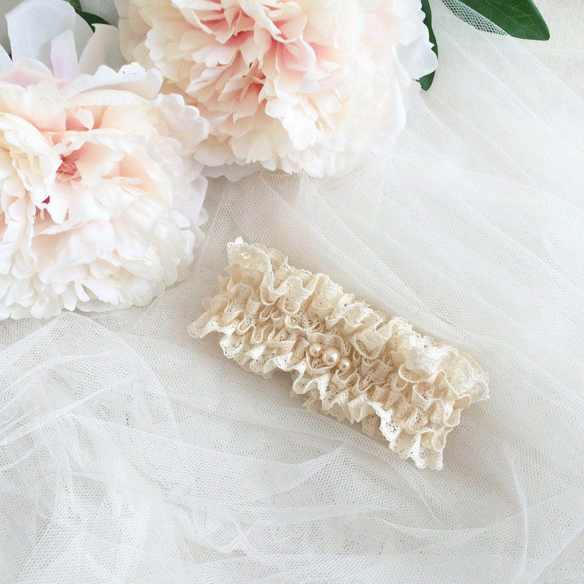 Wedding Garter Lace &amp; pearl wedding garter - &#39;Ella&#39;
